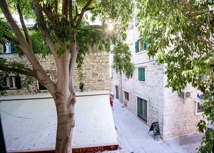 Lucy In Centre Guest house Split