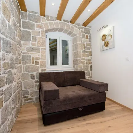 Pensión Lucy In Centre 4*